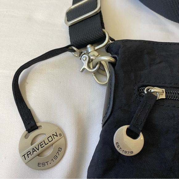 Travelon Anti-Theft Crossbody Shoulder Bag - Picture 2 of 7